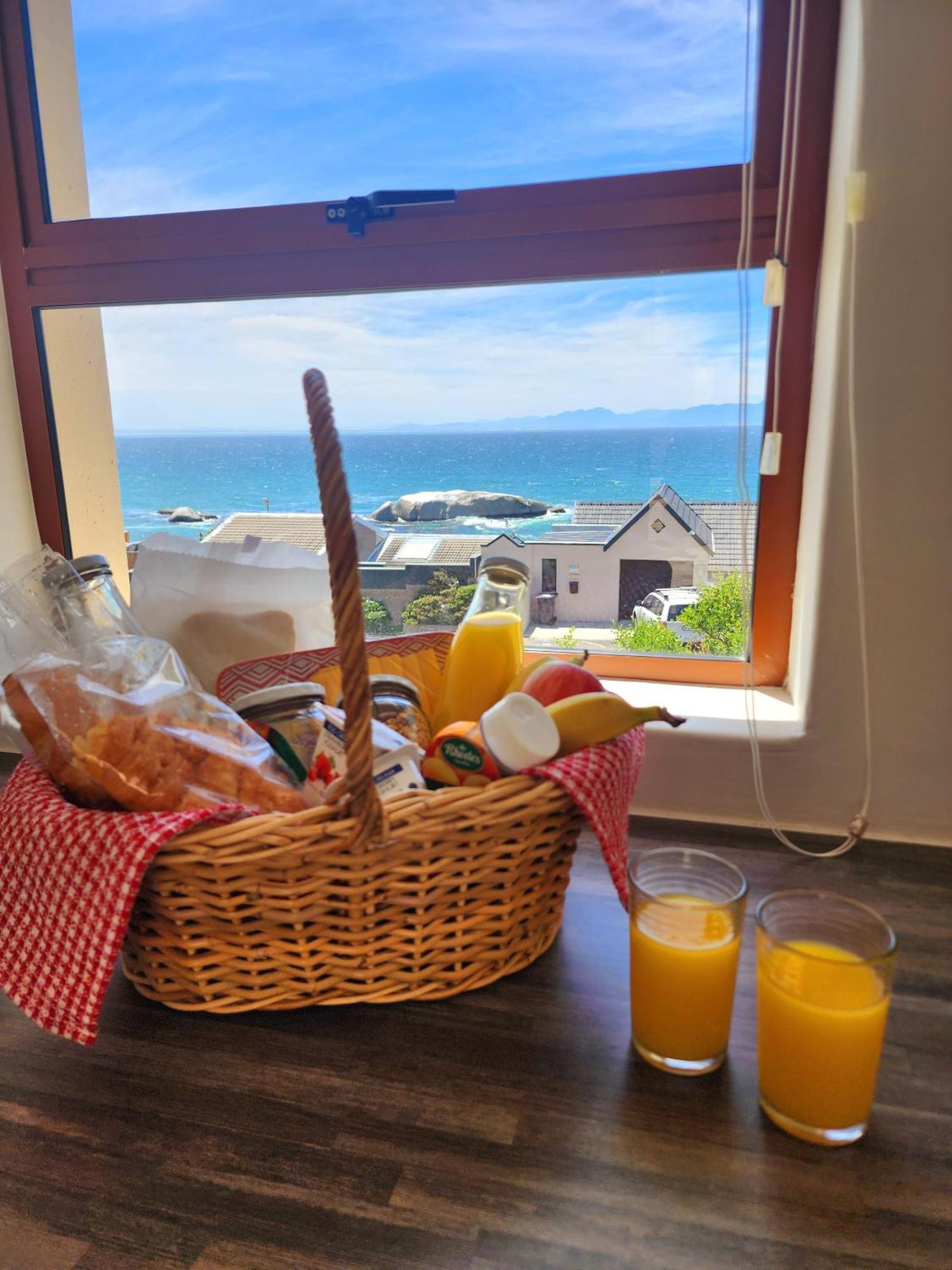 The Tides Bed and Breakfast Simonʼs Town Buitenkant foto